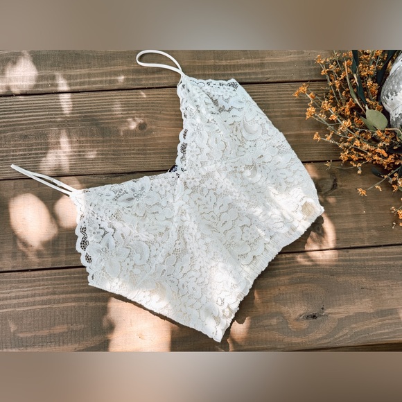 Express Lace crop - Picture 1 of 3